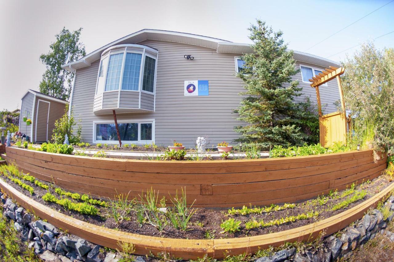 Tiga Bed And Breakfast Yellowknife Exterior foto